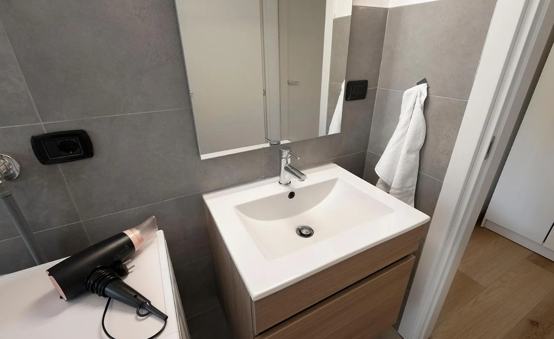 Monza Milano 10 Min Centro Stazione Fs Casa Orietta Apartment